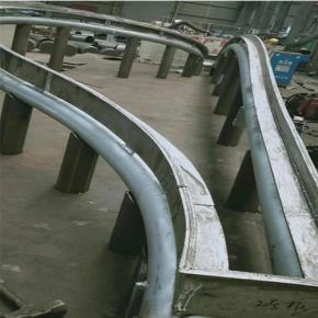 Twisted steel and stainless steel structure